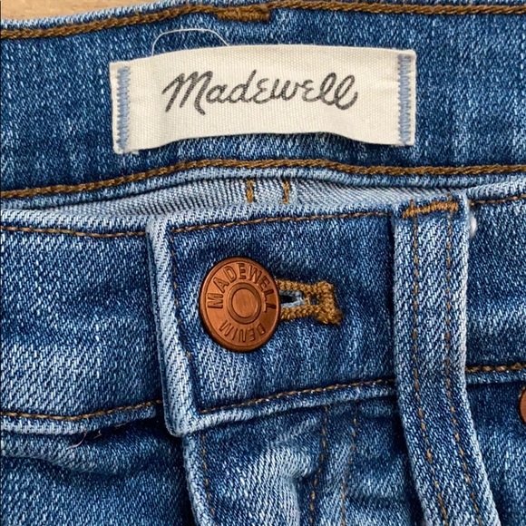 Madewell Distressed 9” High Rise Skinny Jean - Picture 4 of 6